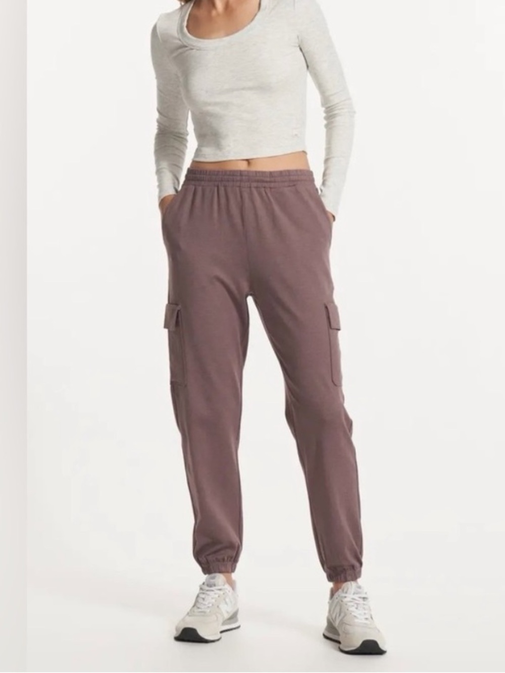 NEW Vuori Boyfriend Cargo Sweatpant Jogger Size Medium Dreamknit NWOT
